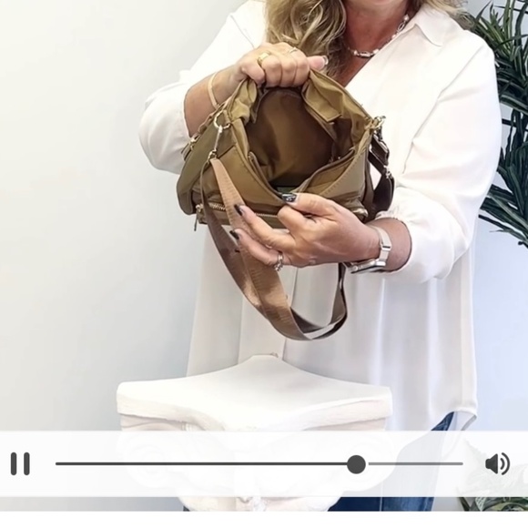 K. Carroll Nylon Messenger Crossbody or Shoulder Bag in Pink - NWT - Picture 4 of 7